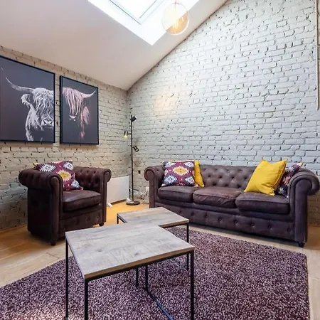 Le Comble Amoureux 아파트 라로셰안알데네